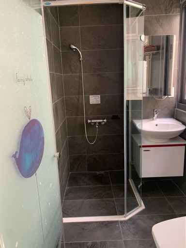 Bathroom 7