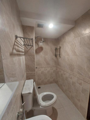 Bathroom 4