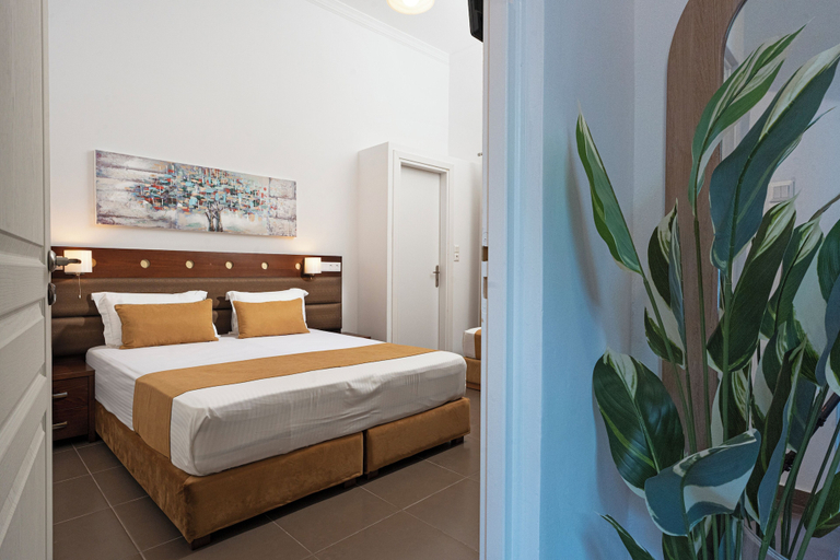 Bedroom 4, Semiramis Hotel, South Aegean
