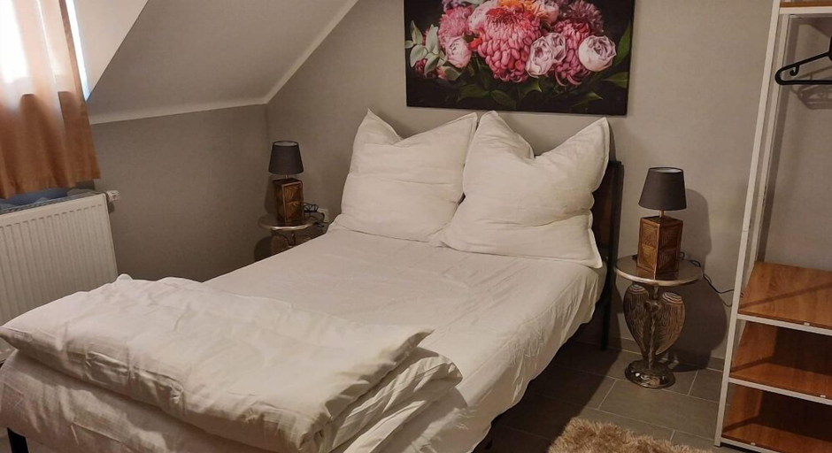 Bedroom 3, Niehler Hotel, Köln