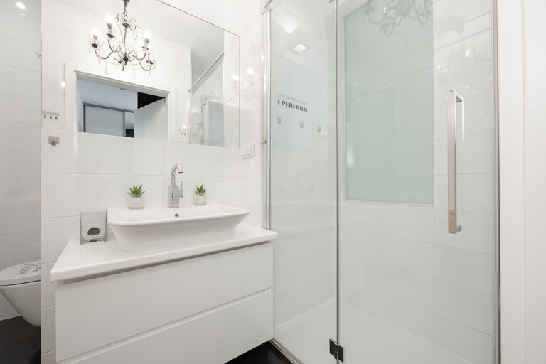 Bathroom 4, Apartment With Parking by Renters, Warsaw