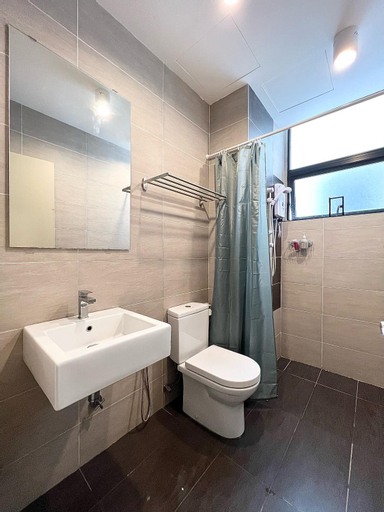 Bedroom 4, ELECTUS HOME at MIDHILLS GENTING - FREE WiFi & TV Box & Parking, Genting Highlands