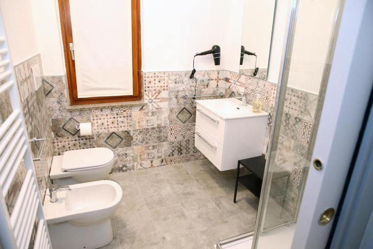 Bathroom 2, La Francigena - Trebbia House, Piacenza