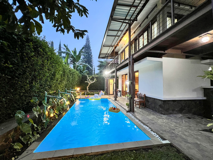 Swimming Pool 19