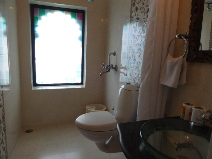 Bathroom 4, Karohi Haveli, Udaipur