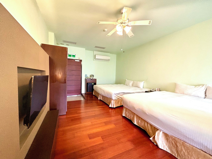 Bedroom 8