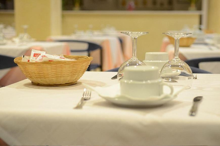 Food & Drinks 5, Hotel Octavia Cadaques, Girona