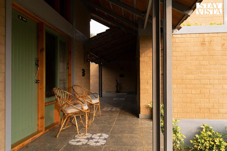 Exterior & Views 3, StayVista at Sunnyside Homestay with Bonfire & Lawn, Krishnagiri