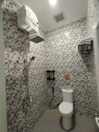 Bathroom 11