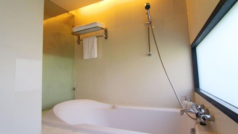 Bathroom 5