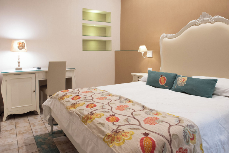 Bedroom 2, Certosa Suite, Napoli