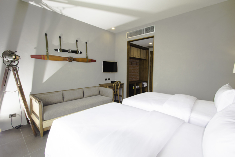 Bedroom 18