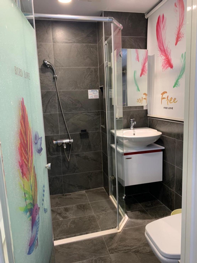 Bathroom 5