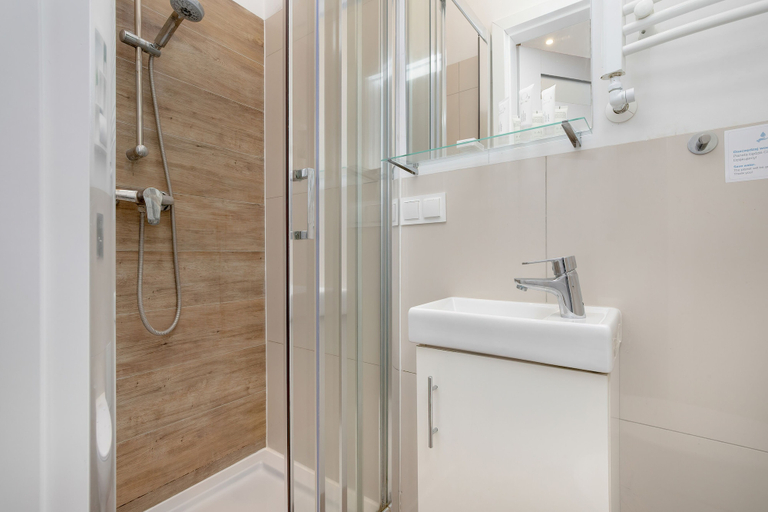 Bathroom, Cozy Studio Seredyńskiego by Renters, Gdańsk City
