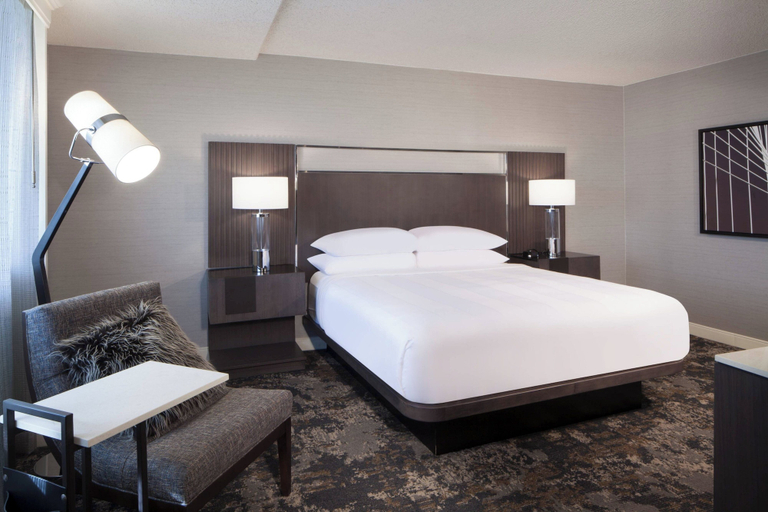 Bedroom 3, Dallas/Fort Worth Airport Marriott, Irving