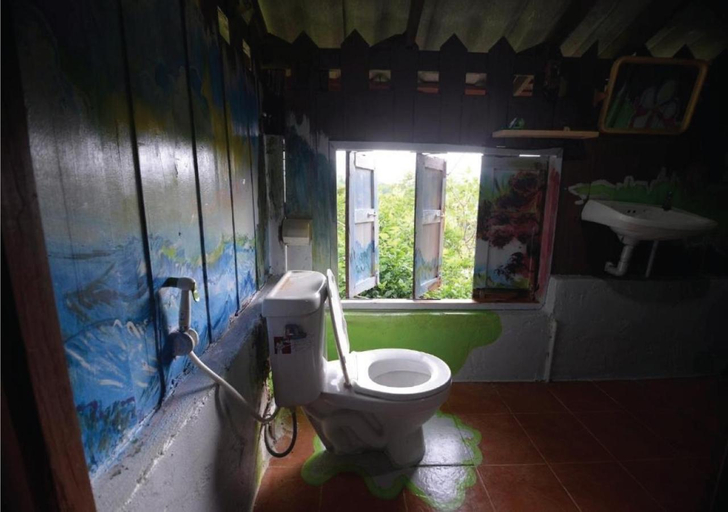 Bathroom 9