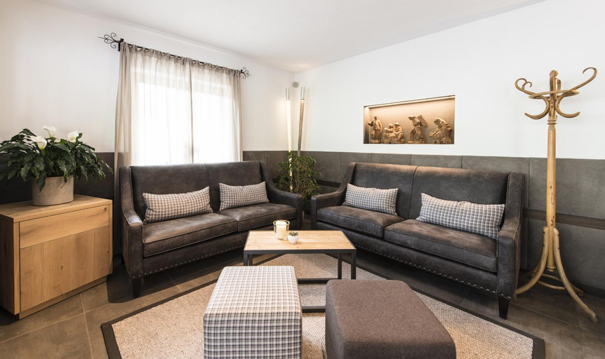Others 5, Hotel Florian, Bolzano