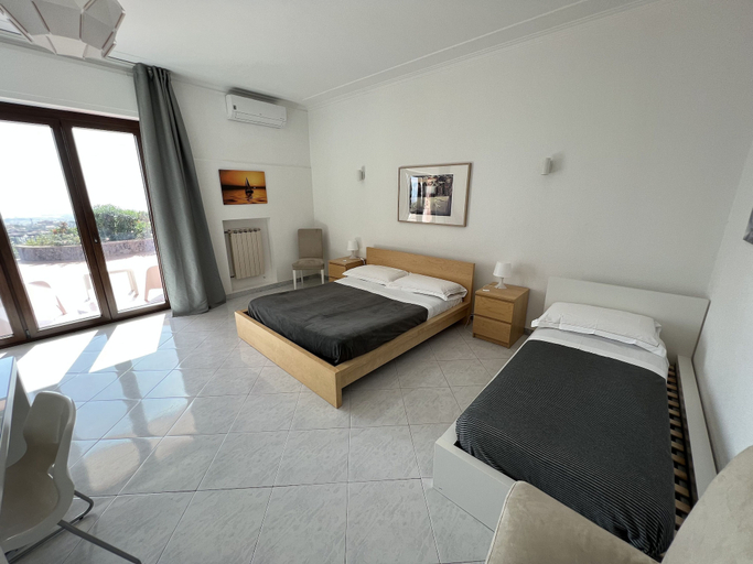Bedroom 4, Villa Leucatia Bed&Events, Catania