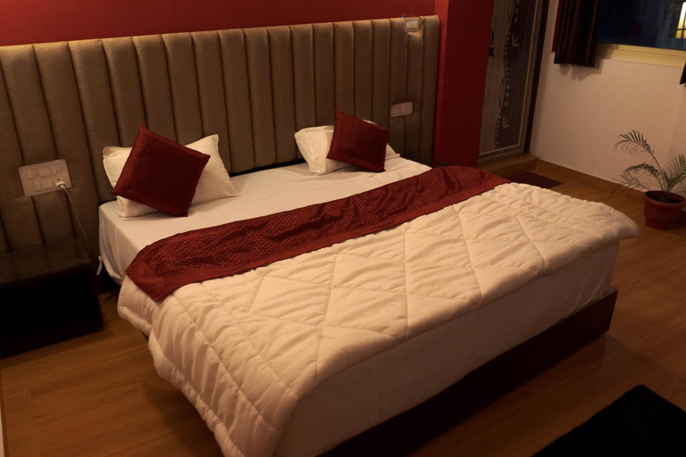 Others 4, Spontrail Hostel, Garhwal