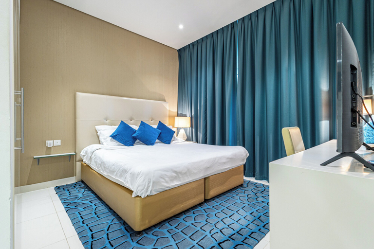 Room 4, SuperHost - Chic Studio on the 16th Floor in Business Bay, Dubai