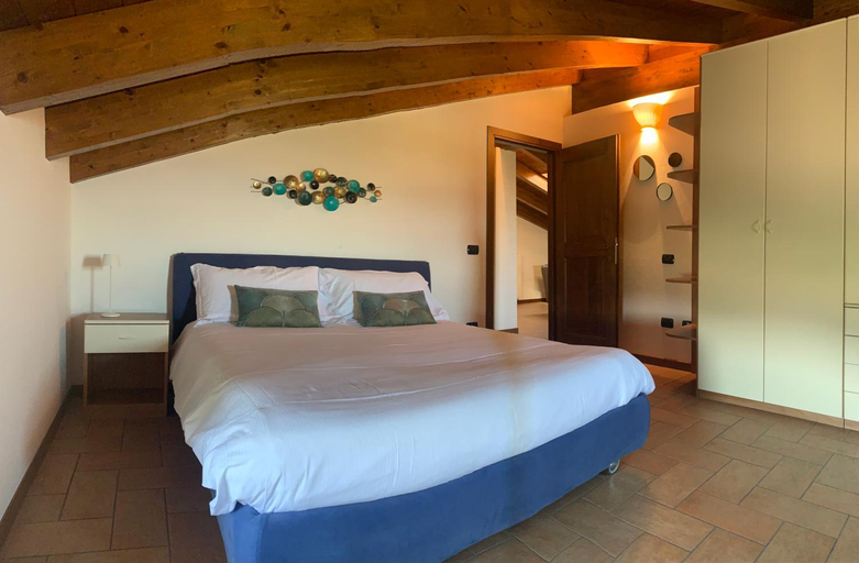 Bedroom 3, Borgo La Morra, Modena