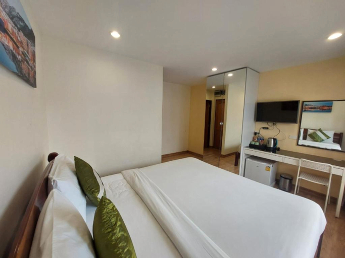 Bedroom 10