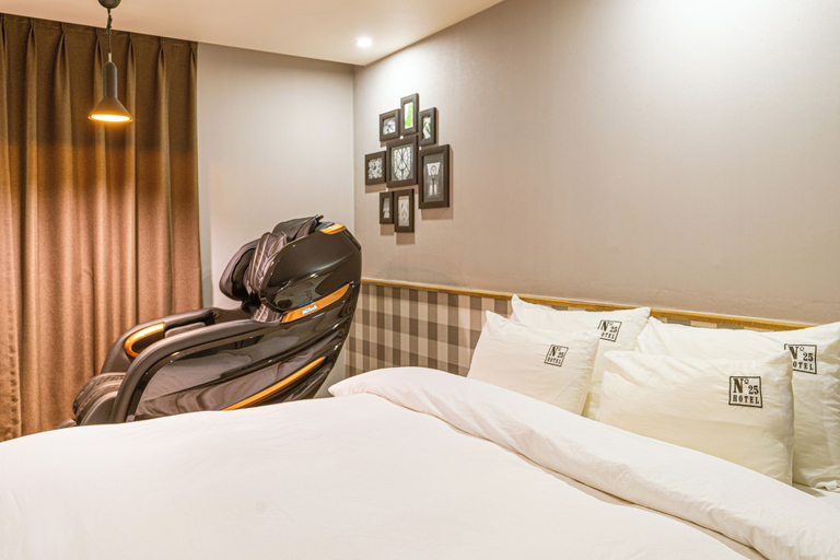 Bedroom 4, No.25 Hotel - Myeongji Ocean City, Gangseo