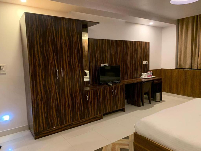 Bedroom 8