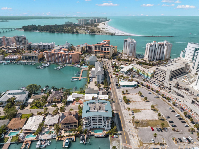 Exterior & Views 2, Sun West Palms 301, Pinellas