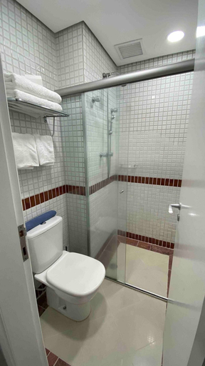 Bathroom 3, Flat confortável próximo ao metrô, São Paulo