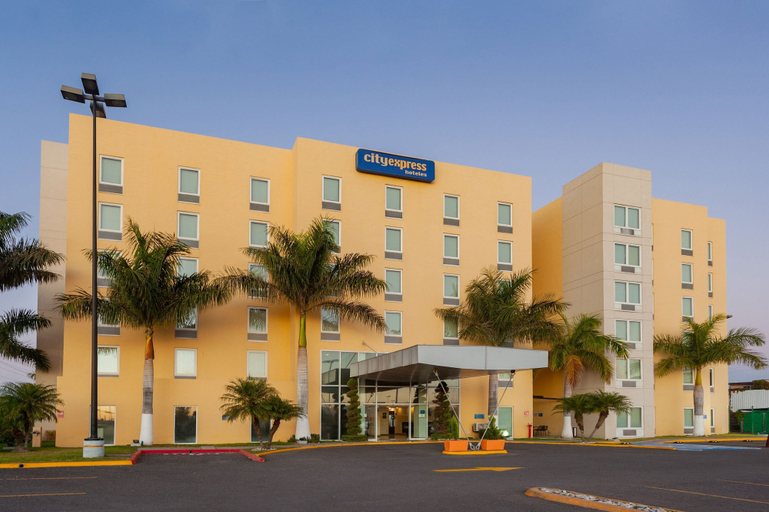 Exterior & Views 2, City Express by Marriott Celaya Parque, Celaya
