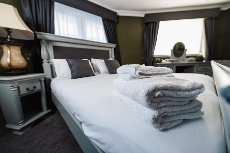 Bedroom 3, The Sir Thomas Hotel, Sefton