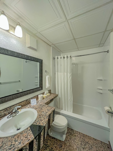 Bathroom 4, Complexe hôtelier Escoumins, La Haute-Côte-Nord