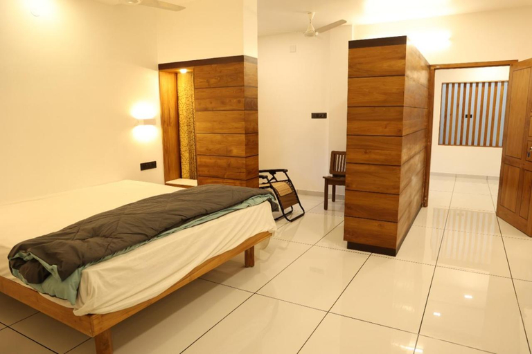 Others 2, QUILON LAKE INN, Kollam