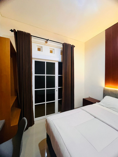 Bedroom 12