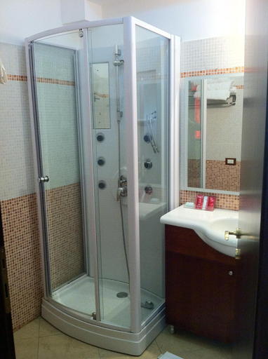 Bathroom 4, Sammartano Hotels, Trapani