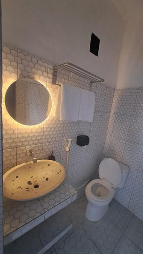 Bathroom 2