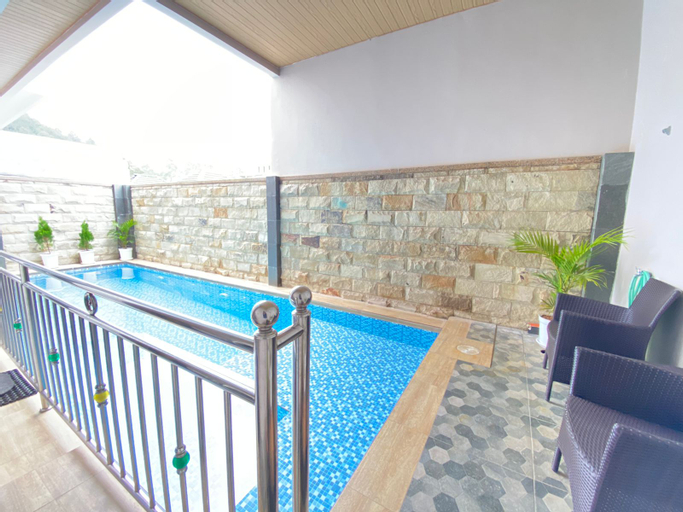 Sport & Beauty 2, Villa Kusuma Pinus M32, Malang
