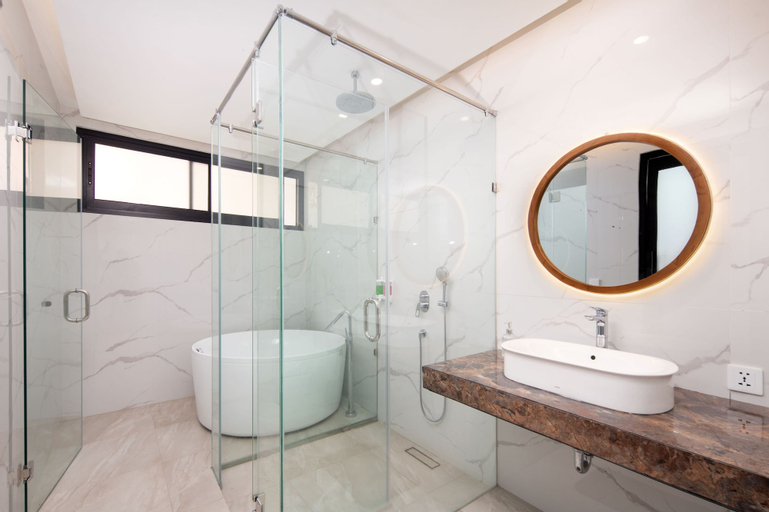 Bathroom 3
