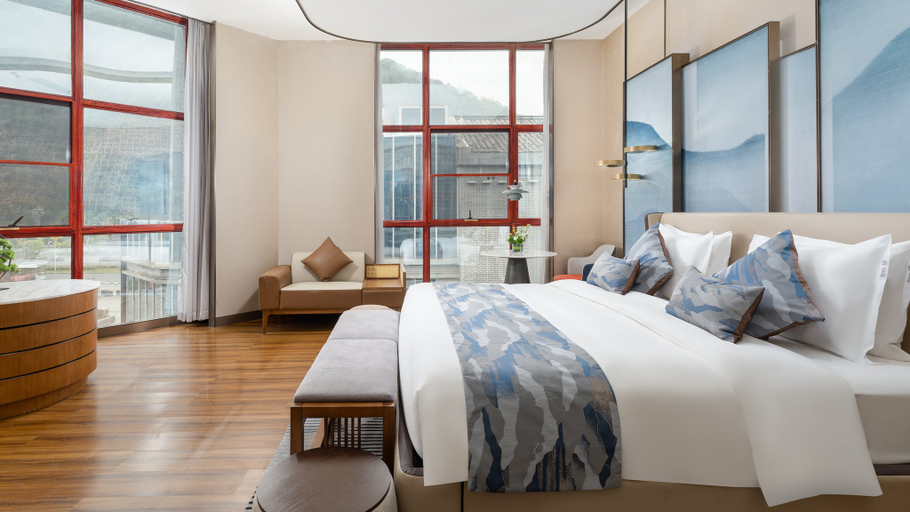 Holiday Inn Express PINGCHANG Room Type - 1 Bedroom Suite Dining