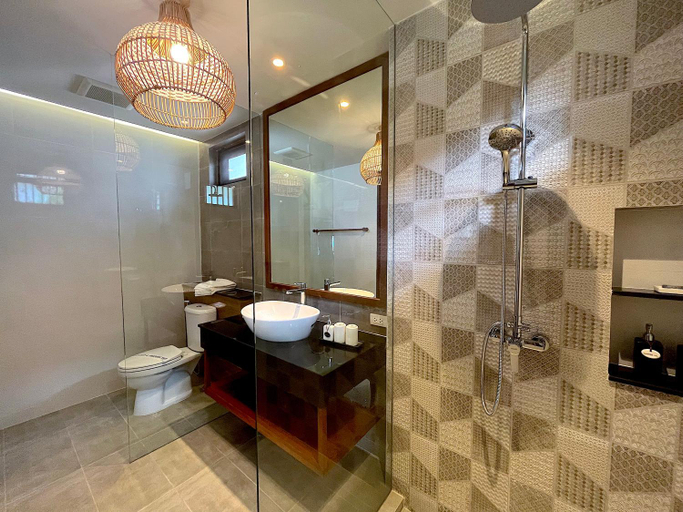 Bathroom 3, Treeya Lanta, Ko Lanta