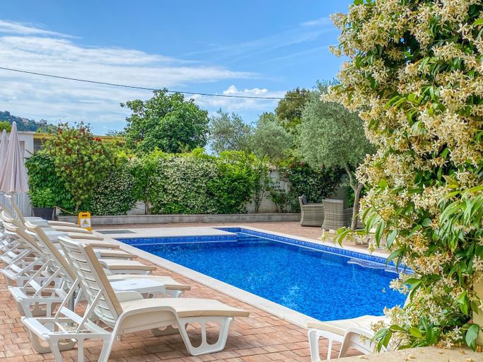 Garden 4, Luxurious Apartments Aria
