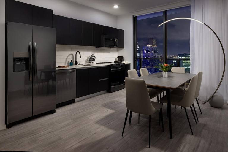 Dining Room 19