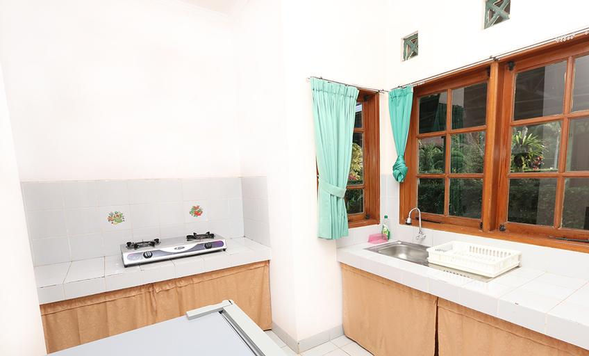 Others 3, Villa ChavaMinerva Aries Ciater with Private Pool, Subang