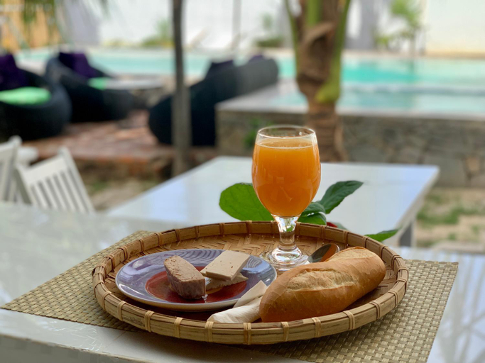 Food & Drinks 4, A L Y S S A Seaside Muine, Phan Thiết