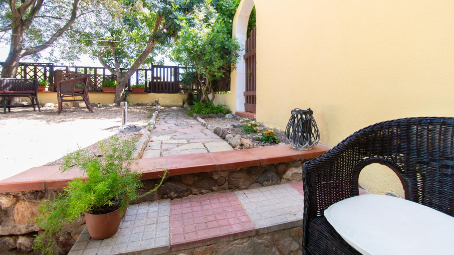 Others 3, Casa Corbezzolo, Oristano