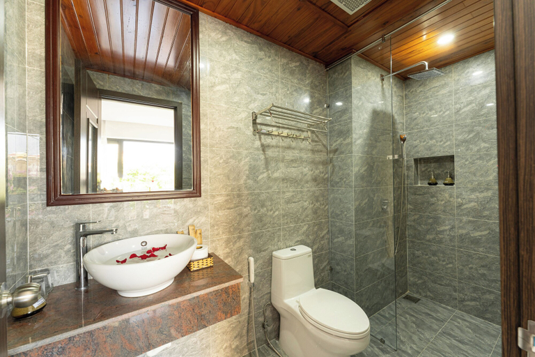 Bathroom 3, May Boutique Villa Hoi An, Da Nang