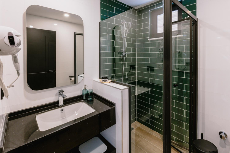 Bathroom 2, Ella Suites, Antalya