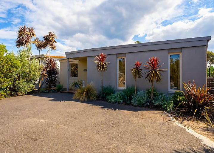 Florence House Sunny Entertainer, Mornington P'sula - South