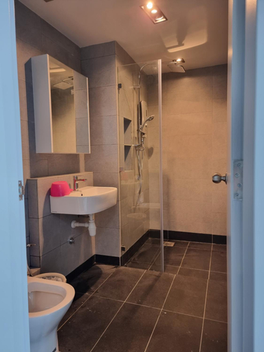 Bathroom 3, Nana Homestay - Jesselton quay, Kota Kinabalu